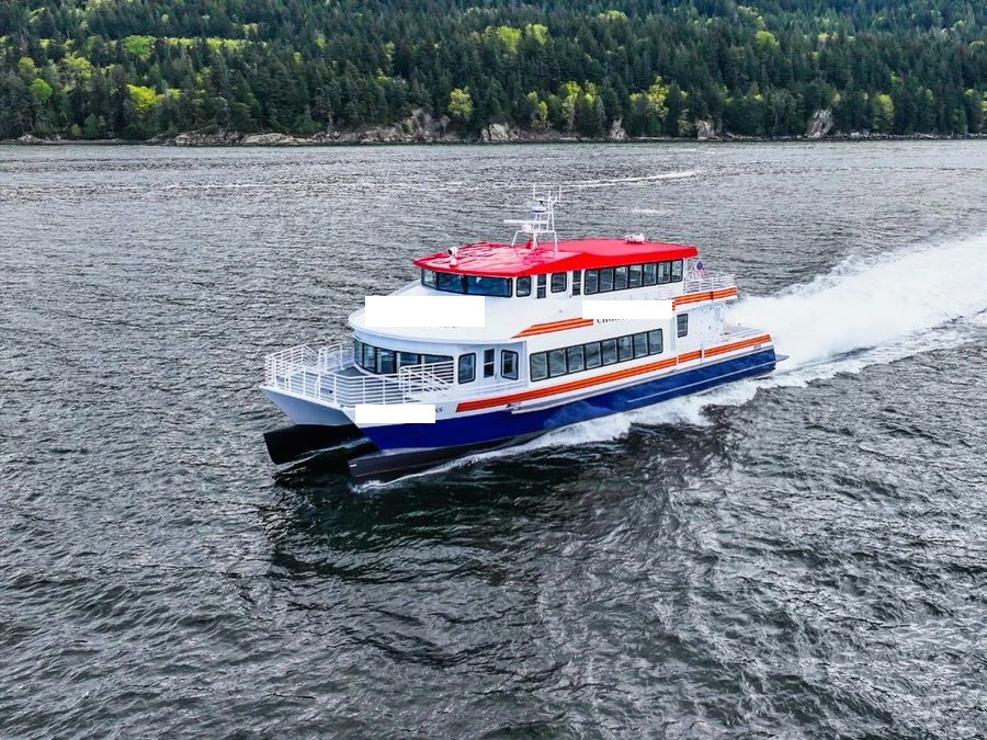 Aluminum catamaran passenger boat shoreline transit